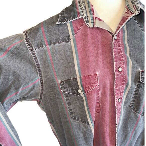 Vintage 1990s Wrangler Brushpopper Pearl Snap Distressed Shirt Size XL - Picture 2 of 7